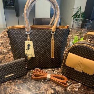 Handbag Set 👜👜👜👜👜💝💝💝💝💝 and crossbody